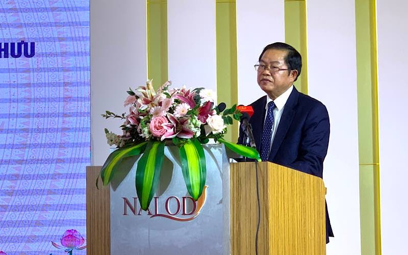 Đồng chí Đỗ Bá Tỵ phát biểu tại buổi gặp mặt, chúc Tết