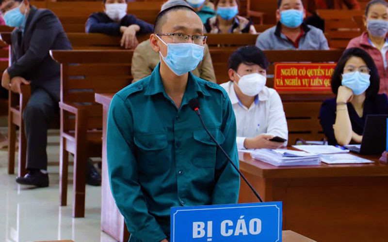 Bị cáo Dương Minh Phú tại phiên tòa 