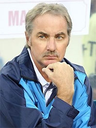 HLV A.Riedl: “Chúng tôi đến đây là để chiến thắng!”