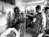 Hương trầm Việt Nam lại bay xa