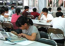 Thư viện điện tử sẽ dần <BR>thay thế thư viện truyền thống.