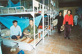 Khu nhà trọ cho người nhà bệnh nhân
ở Bệnh viện Việt - Đức.