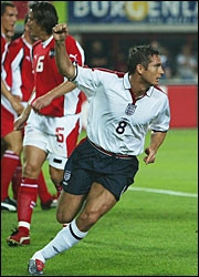 Lampard - cầu thủ xuất sắc nhất đội tuyển Anh