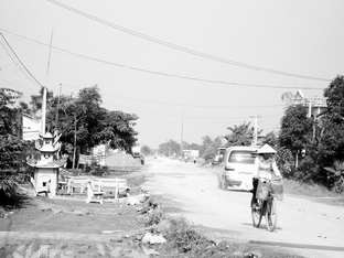 Đoạn đường thi công dang dở.