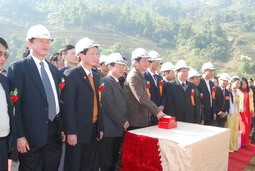 Lào Cai xây cầu Thanh Phú, thủy điện Nậm Củn