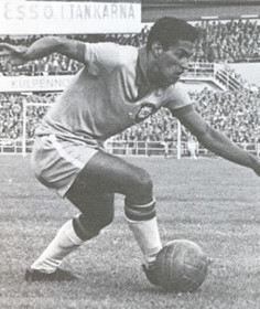 Đừng quên bài học Garrincha