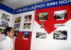 Tìm lại một thời sách bút
ở xứ bạch dương qua những tấm ảnh.