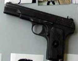 Loại súng công an đã thu trong vụ cướp tiệm vàng Ngọc Hà.(Ảnh: Vnn.vn)
