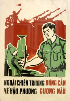 Ngòai chiến trường. Tranh Dương Ánh.