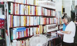 Thư viện tư nhân Phạm Đức Dương
(Hà Nội).