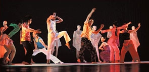 Cảnh trong tác phẩm múa
Một ngày của Ly Ly.