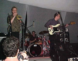 Ban nhạc Faze Action của Anh.