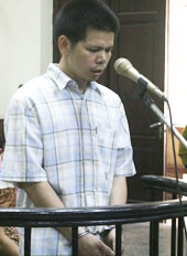 Đặng Tuấn Thắng tại tòa.