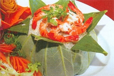 Cơm hải sản lá sen.