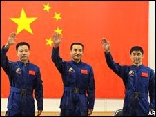 Trung Quốc phóng tàu vũ trụ Thần Châu 7