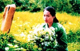 Diễn viên Hồng Ánh trong phim<br>Người đàn bà mộng du.