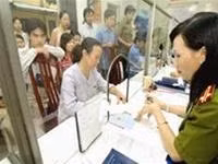 Làm thủ tục hộ khẩu.