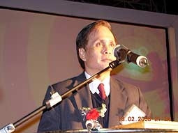 Tôn vinh 19 Việt kiều danh hiệu "Vinh danh nước Việt"