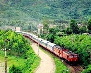 Tàu Thống Nhất.