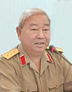 Thượng tướng Lê Văn Dũng.