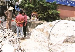 Phần chính của ngôi mộ cổ<br>vẫn đang còn chờ khai quật.