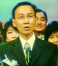 Tác giả Ngô Trí Đức<br>phát biểu tại lễ trao giải.