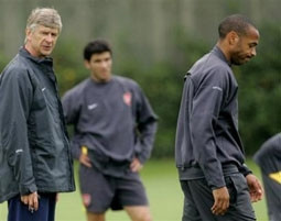 Arsenal có làm nên lịch sử?