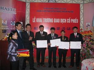 Hai cổ phiếu công ty chứng khoán lần đầu tiên chào sàn