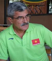 HLV đội Việt Nam H. Calisto.