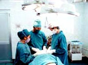 Một ca phẫu thuật
cắt mắt hai mí.