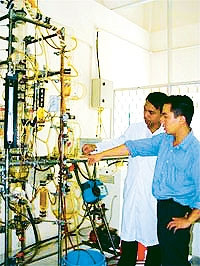 Hệ thống chưng cất xăng sinh học
của Trường đại học Bách khoa
thành phố Hồ Chí Minh.