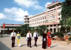 Từ Ðại học Sư phạm Vinh đến Ðại học Vinh