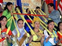 Dạ vũ chia tay tàu thanh niên Đông - Nam Á