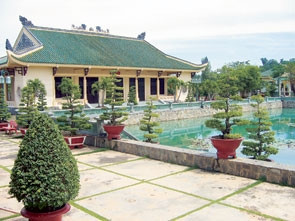 Văn Miếu Trấn Biên Ðồng Nai,  nơi phụng thờ hào khí phương nam