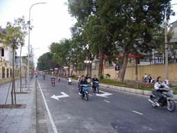 Thông xe đường Nguyễn Tri Phương ở Hà Nội