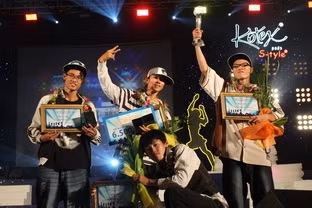 Nhóm nhảy B.M.P vô địch cuộc thi Bước nhảy xì tin