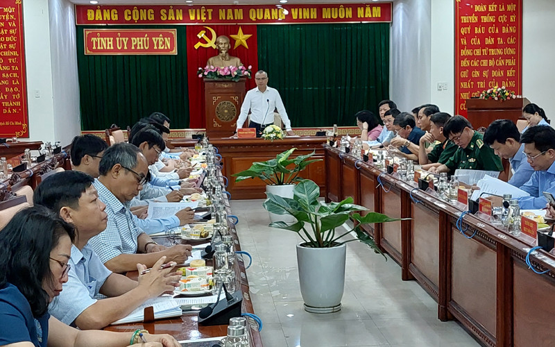 Quang cảnh buổi làm việc.
