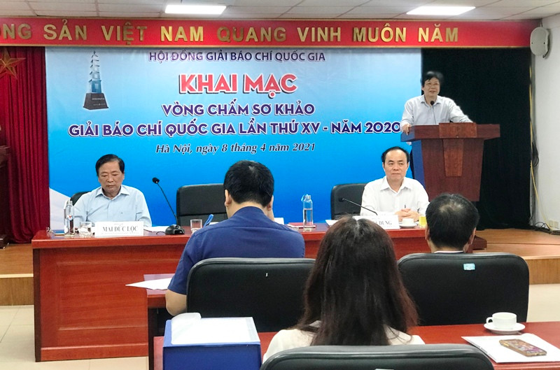 Phó Chủ tịch Thường trực Hội Nhà báo Việt Nam, Phó Chủ tịch Thường trực Hội đồng Giải Báo chí quốc gia Hồ Quang Lợi phát biểu tại lễ khai mạc.