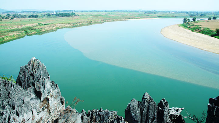 Sông Mã, nhìn từ núi Tam Thai.