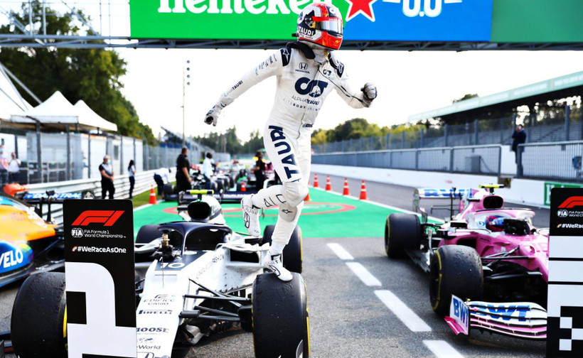 Gasly xúc động khi giành được chiến thắng đầu tiên. (Ảnh: F1)