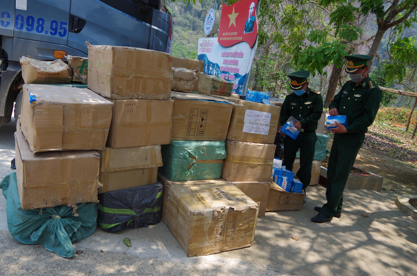 Toàn bộ số khẩu trang do Công ty Nam Việt mua gom bị lực lượng chức năng tỉnh Điện Biên phát hiện, bắt giữ.