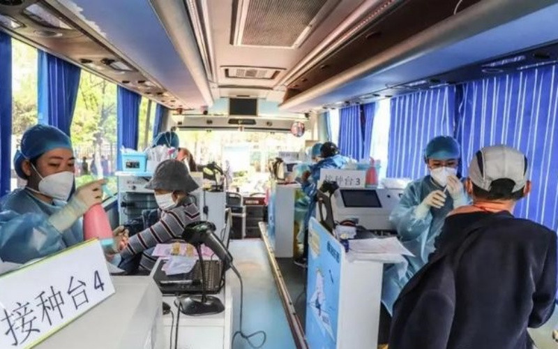 Một điểm tiêm vaccine ngừa Covid-19 tại Bắc Kinh.