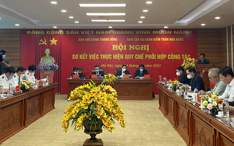 Toàn cảnh hội nghị.