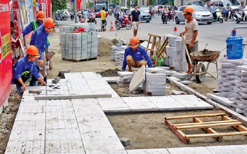 Hà Nội yêu cầu dừng thi công, đào hè đường để bảo đảm cảnh quan dịp 30/4 và 1/5.