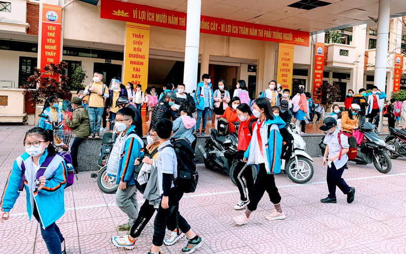 Học sinh đến lớp học trực tiếp của các trường học tại Hải Phòng đang tiếp tục gia tăng trở lại.