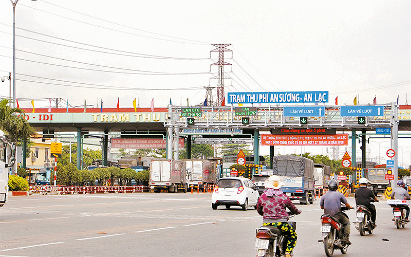 Trạm thu phí An Sương-An Lạc, quận Bình Tân.