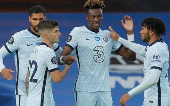 Các cầu thủ Chelsea xuất sắc thắng Crystal Palace 3-2.