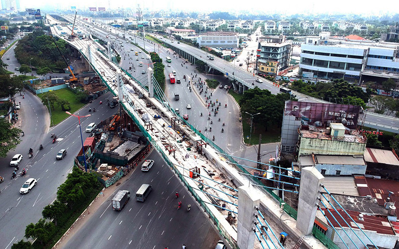 Dự án metro số 1 Bến Thành - Suối Tiên (TP Hồ Chí Minh) đang được đẩy nhanh tiến độ thi công. Ảnh: CAO THĂNG