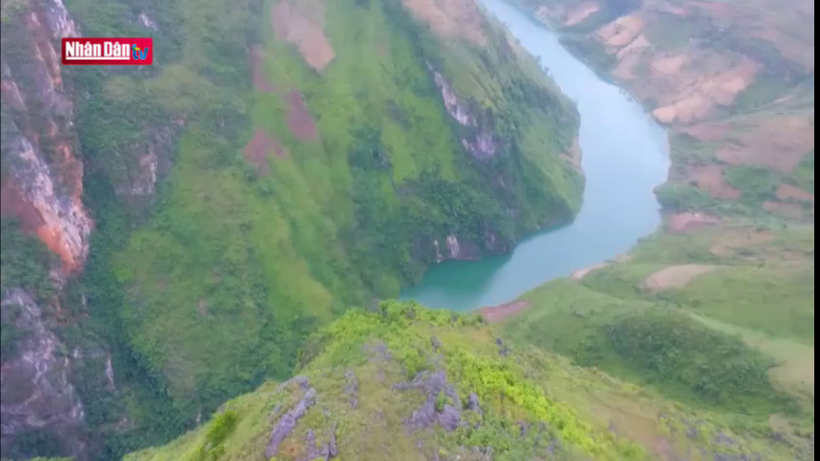 Hẻm Tu Sản - Kỳ quan trên sông Nho Quế