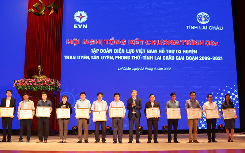 Trong 13 năm qua, tổng kinh phí triển khai Chương trình 30a mà EVN đã thực hiện là 980,2 tỷ đồng.